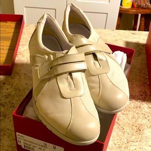 Munro leather lightweight sneaker, SZ 14